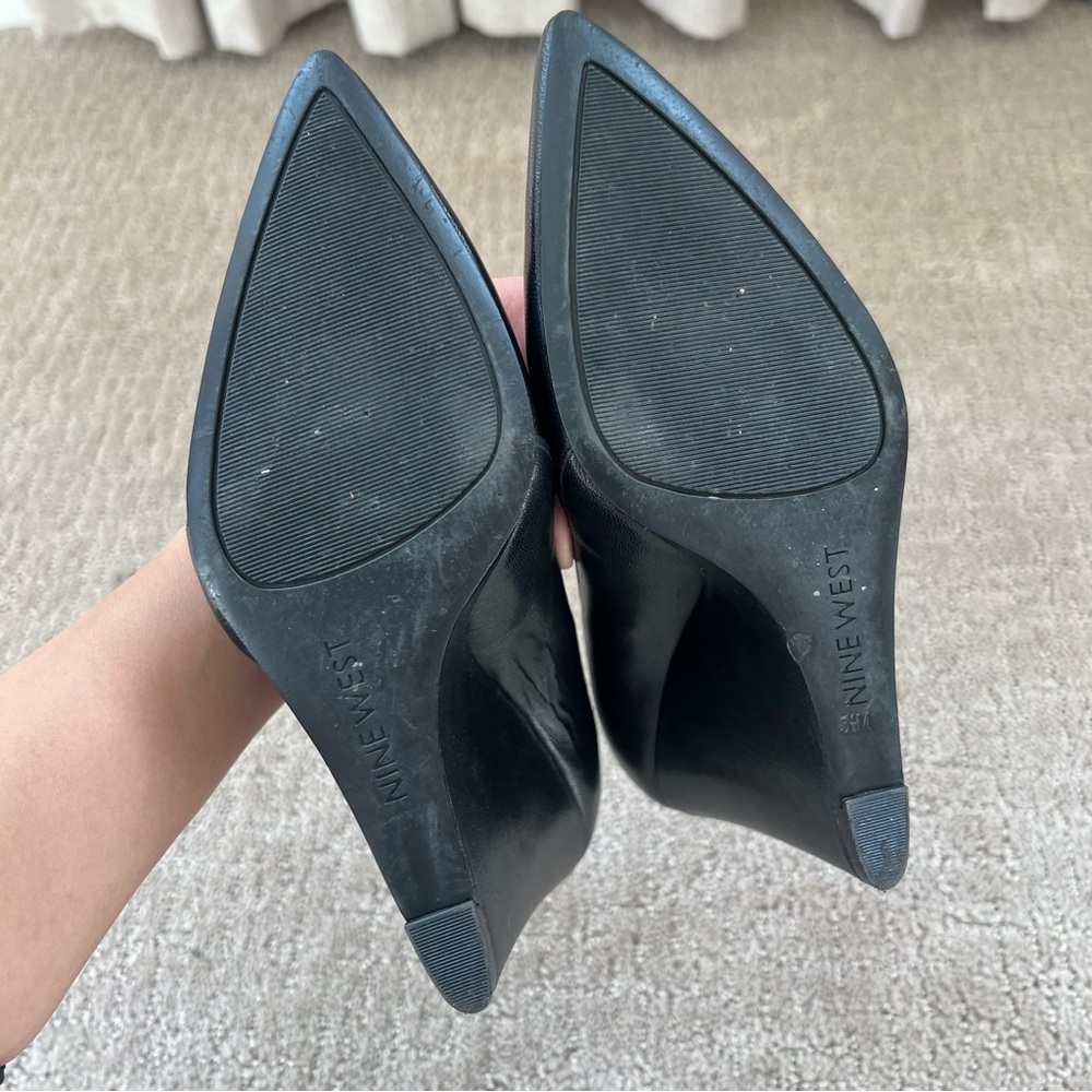 Nine West Eviee Black Leather Wedge Pumps - Picture 8 of 12
